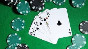 Aplikasi mobile shienslot menampilkan slot games dan sportsbook Playtech